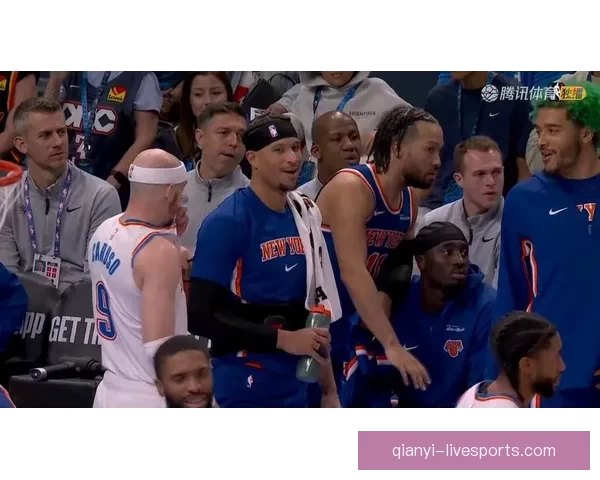 卡鲁索调皮抢水壶哈特机智躲避结果泼满前队友一身水